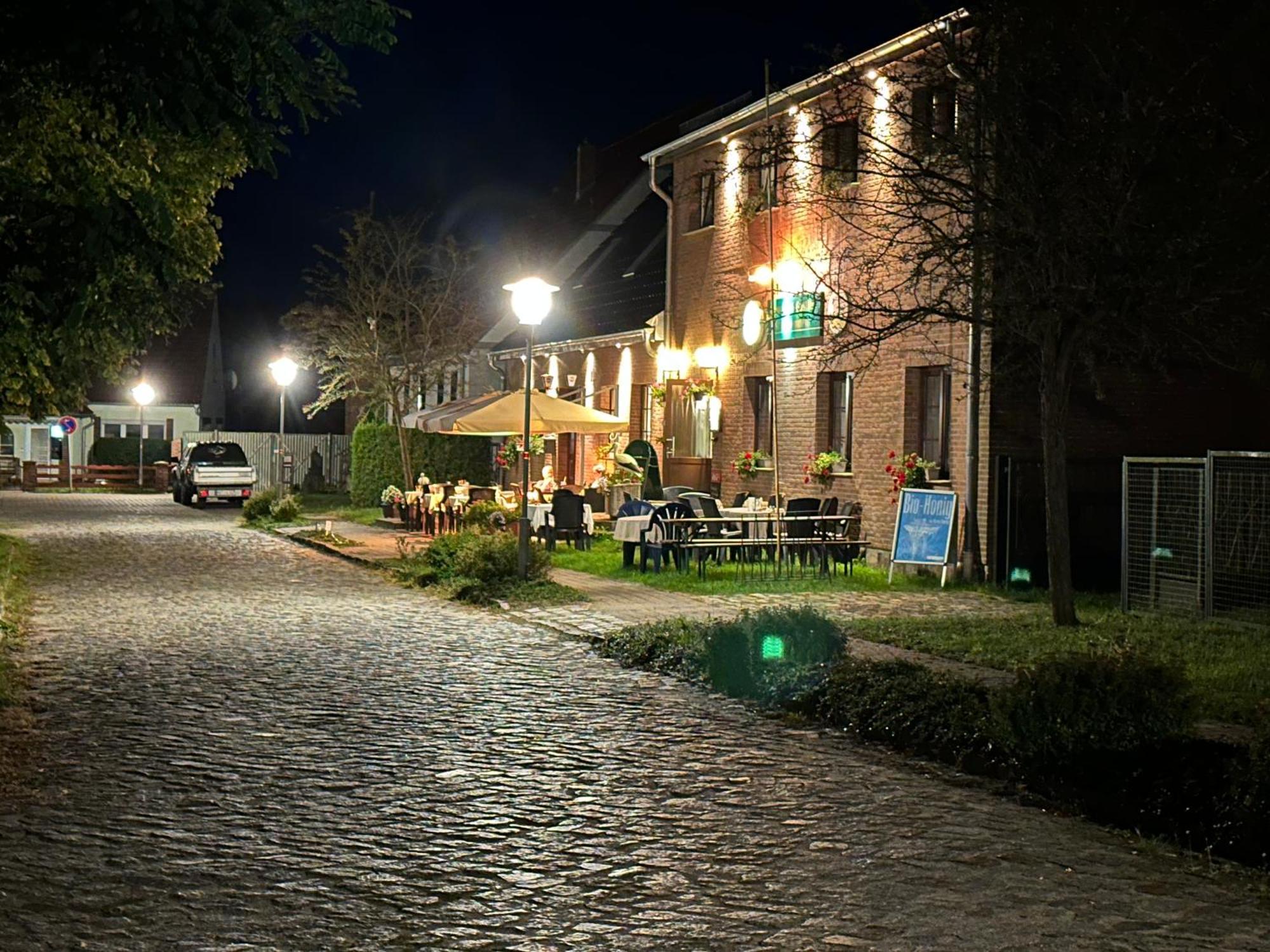 Pension & Gasthof Storchennest Gross Quassow 外观 照片