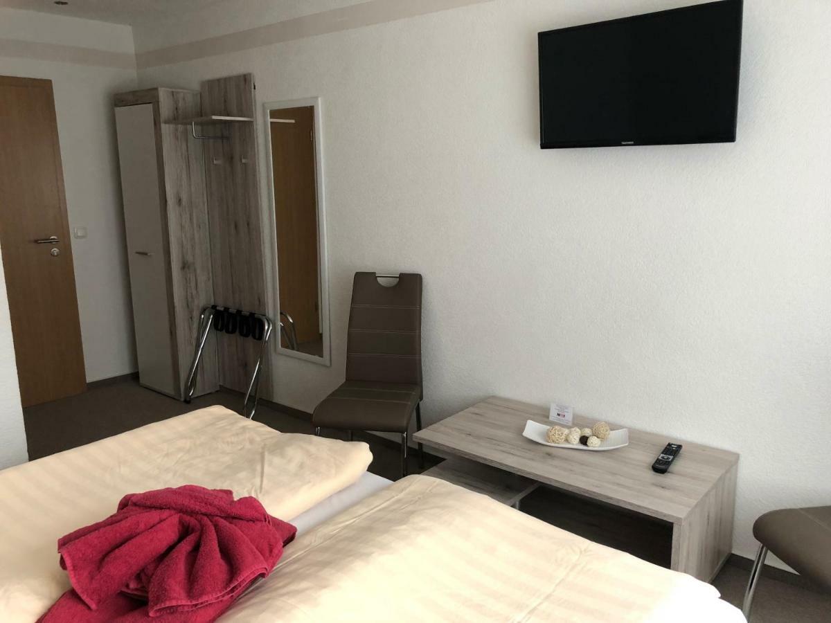 Pension & Gasthof Storchennest Gross Quassow 外观 照片